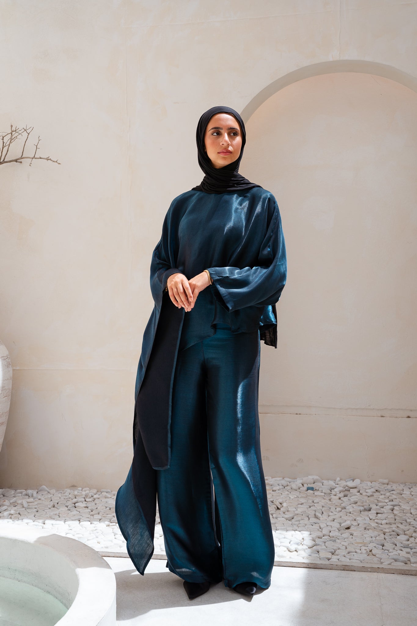 Thuraya Set in Emerald Blue