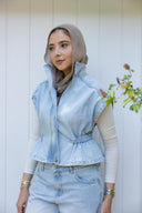Contoured denim vest - light blue