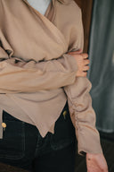 The waisted shirt -Café
