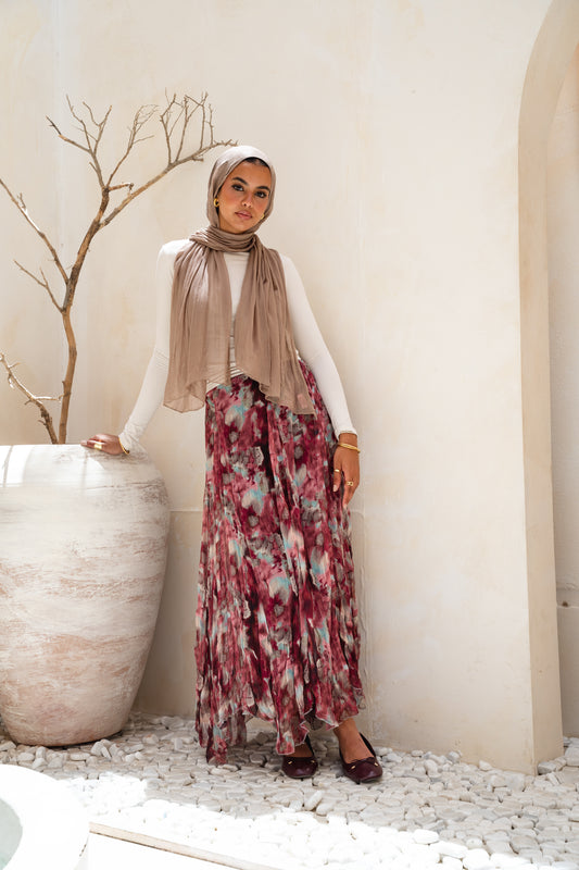 Sun-Kissed Skirt in maroon
