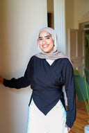 The waisted shirt - black