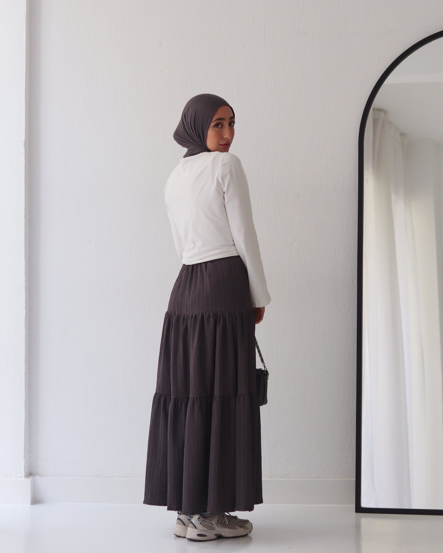 NAYA SKIRT IN DARK GRAY